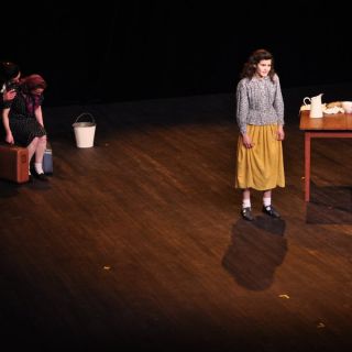 011-juste_une_cachette.jpg