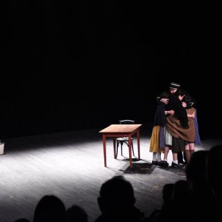 096-juste_une_cachette.jpg