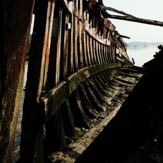 005-quelmer-cimetiere-bateaux.jpg