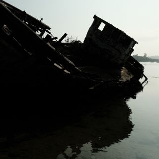 012-quelmer-cimetiere-bateaux.jpg