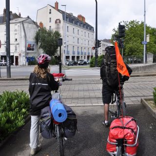 002-priorite-aux-tramways.jpg