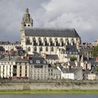 000-Wikimedia.jpg
